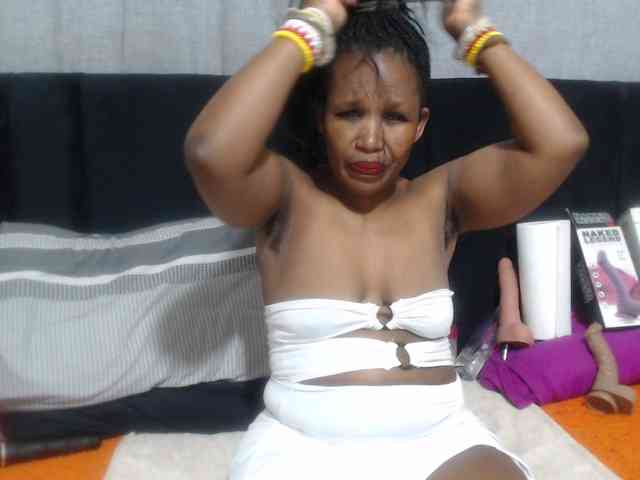 Sheila80 webcam