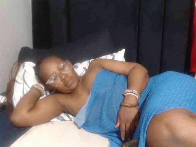 Sheila80 webcam