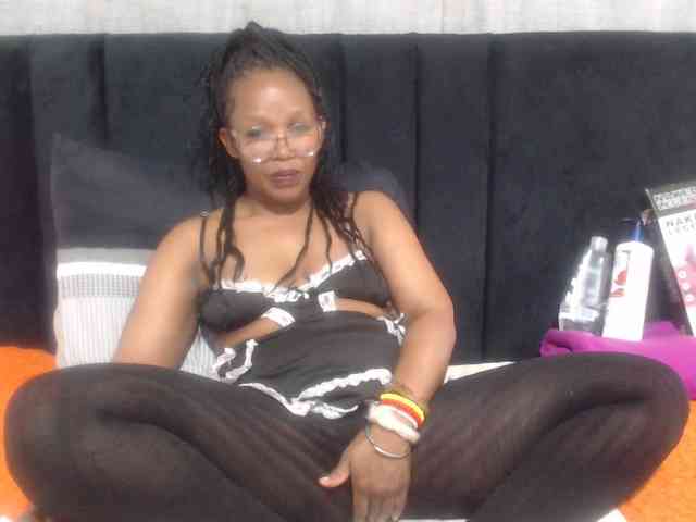Sheila80 webcam