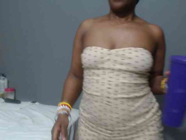 Sheila80 webcam