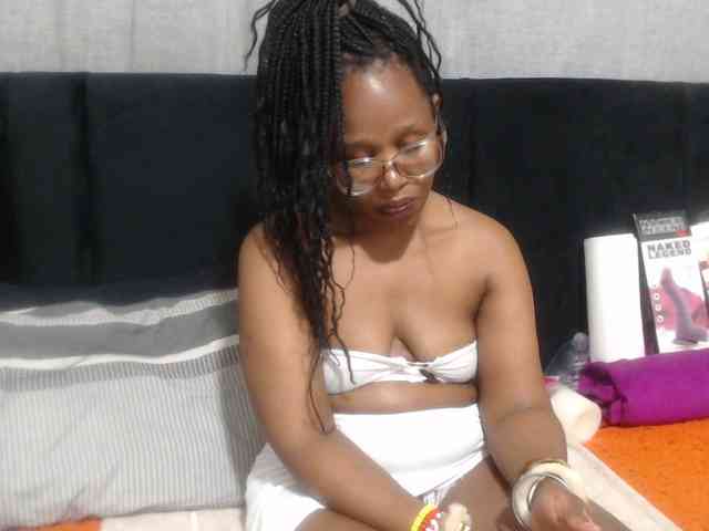 Sheila80 webcam