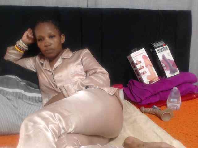 Sheila80 webcam