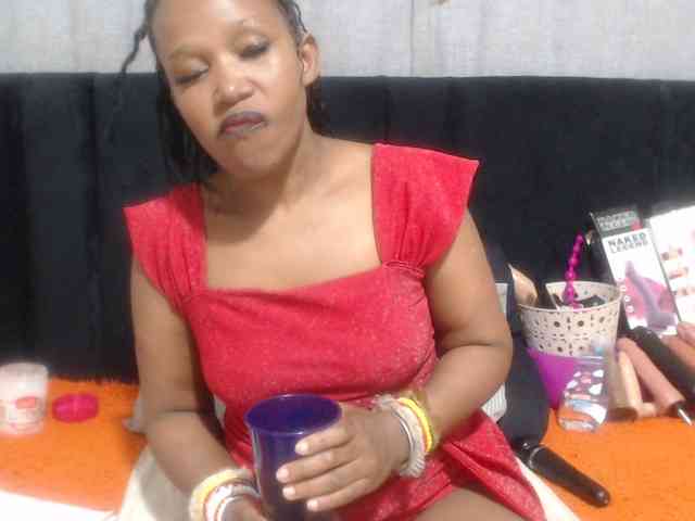 Sheila80 webcam