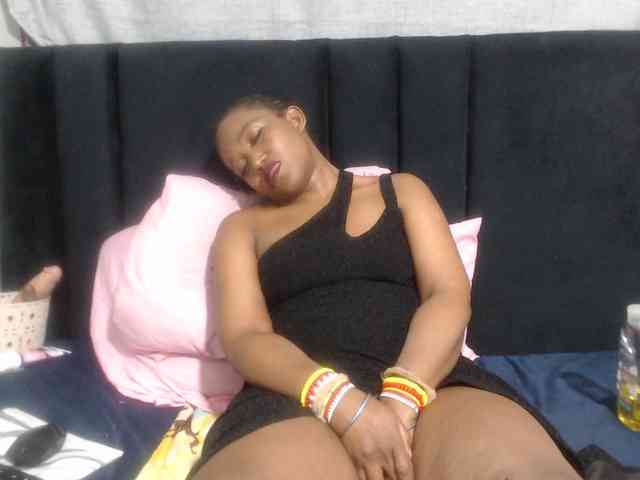 Sheila80 webcam