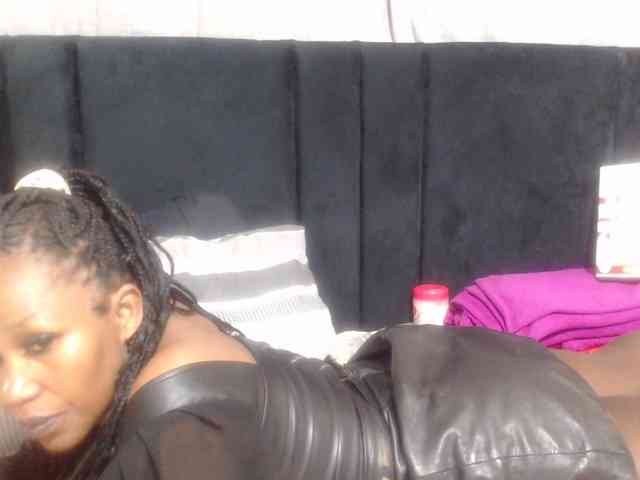 Sheila80 webcam