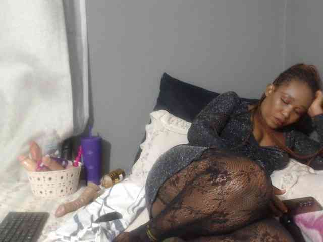 Sheila80 webcam