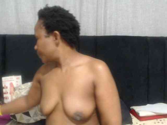 Sheila80 webcam