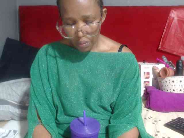 Sheila80 webcam