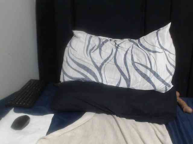 Sheila80 webcam