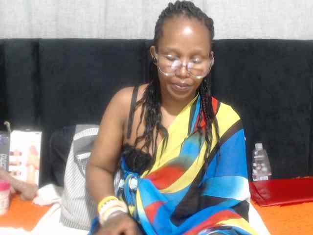 Sheila80 webcam