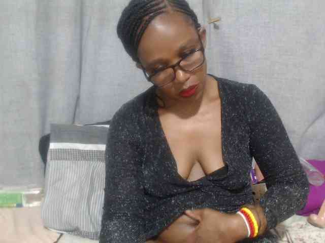 Sheila80 webcam
