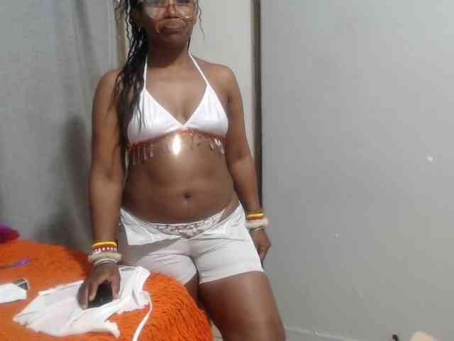Sheila80 webcam