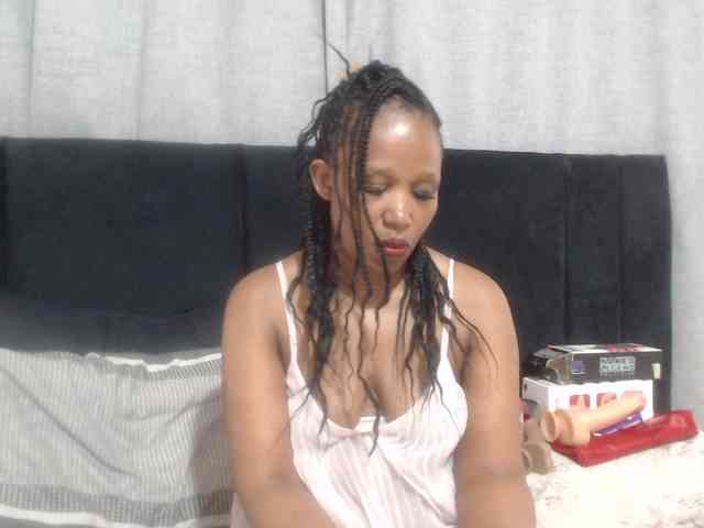 Model: Sheila80