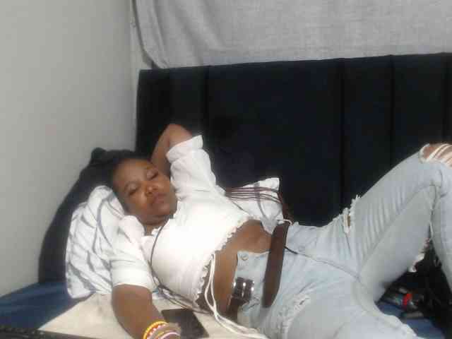 Sheila80 webcam