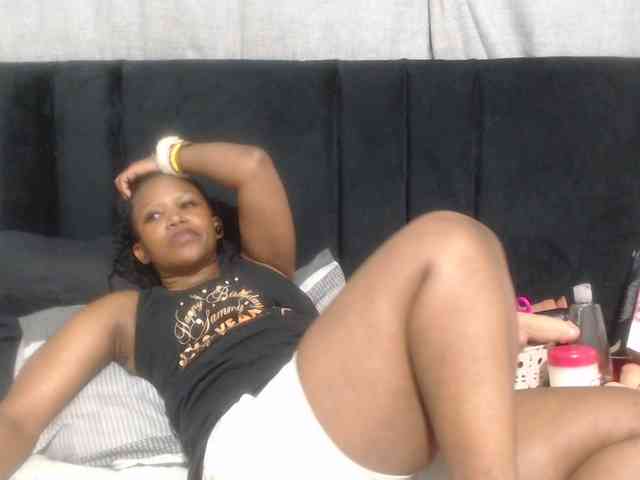 Sheila80 webcam