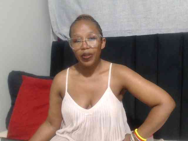 Sheila80 webcam
