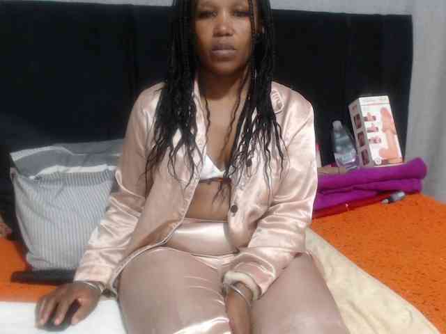 Sheila80 webcam