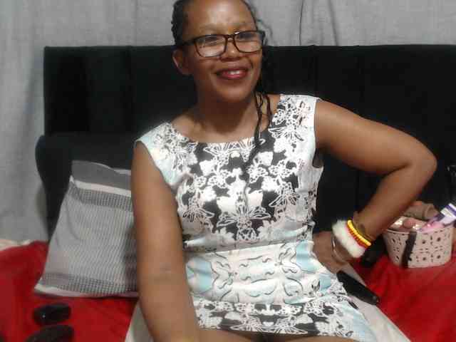 Sheila80 webcam
