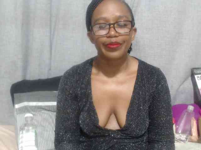 Sheila80 webcam