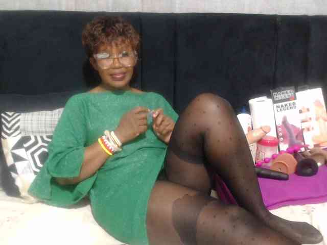 Sheila80 webcam