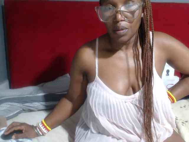 Sheila80 webcam