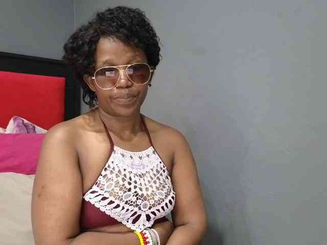Sheila80 webcam