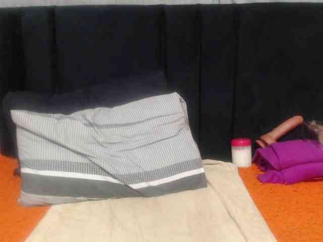 Sheila80 webcam