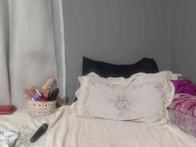 Sheila80 webcam