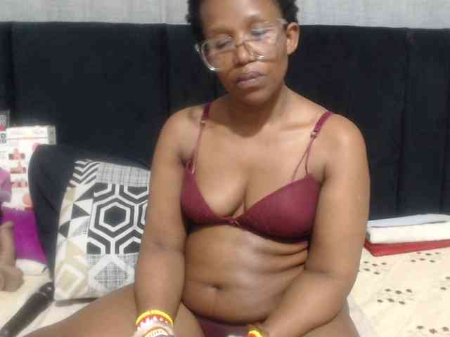 Sheila80 webcam