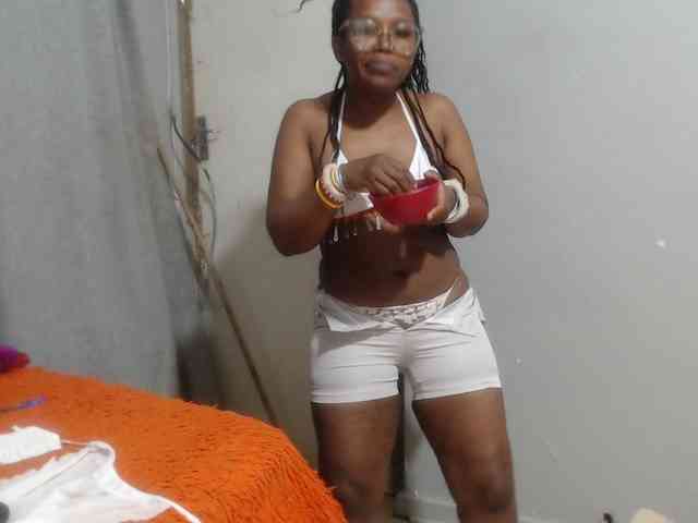 Sheila80 webcam