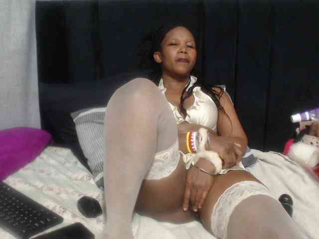 Sheila80 webcam