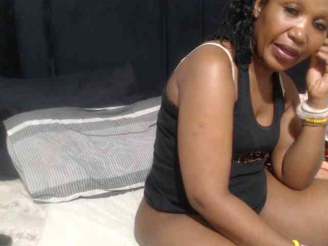 Sheila80 webcam
