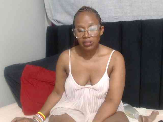 Sheila80 webcam