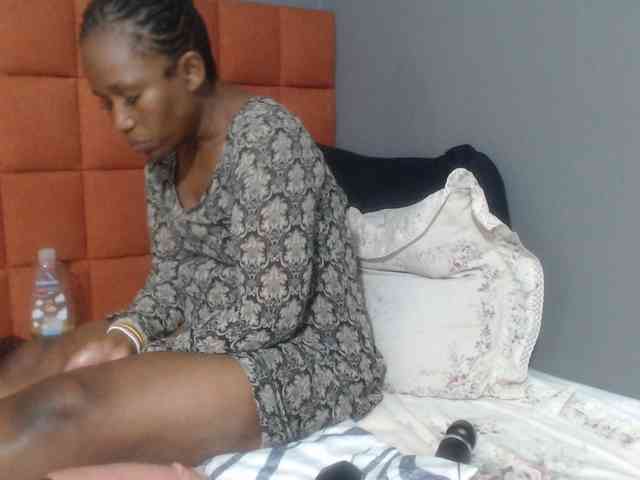 Sheila80 webcam