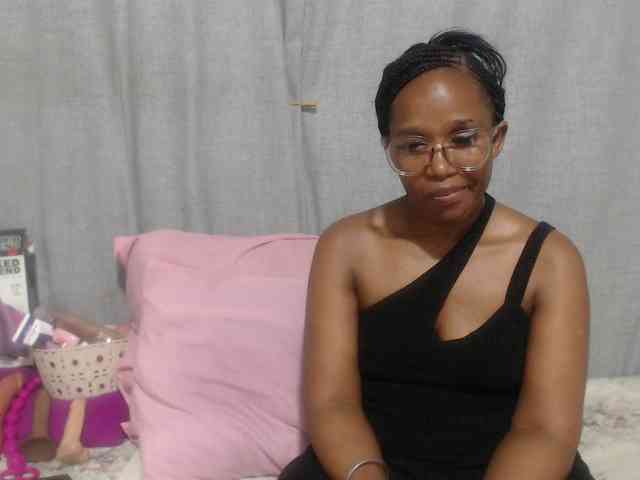 Sheila80 webcam
