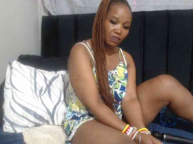 Sheila80 webcam