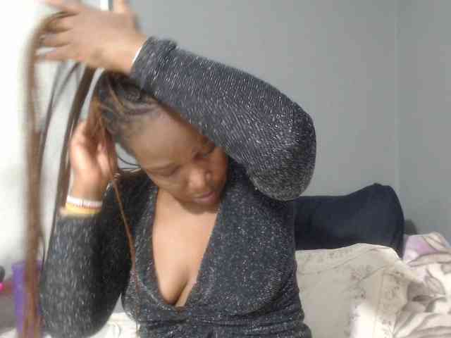 Sheila80 webcam