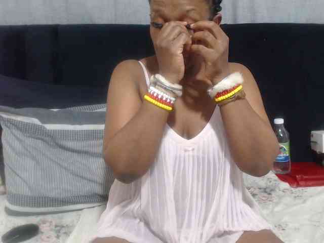 Sheila80 webcam
