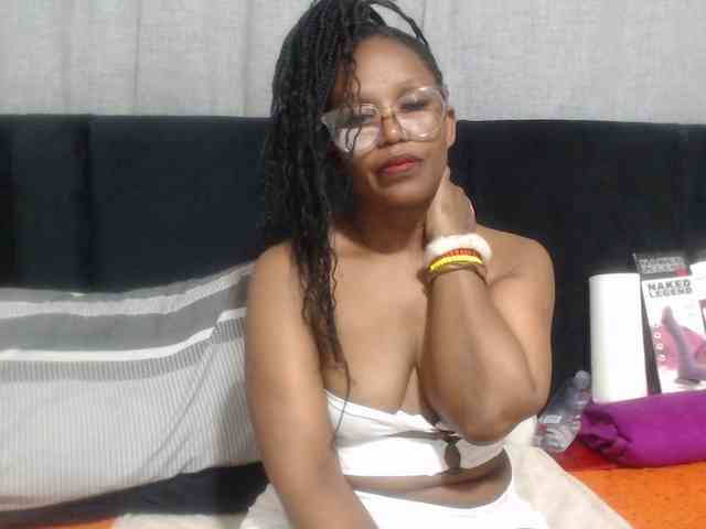 Sheila80 webcam