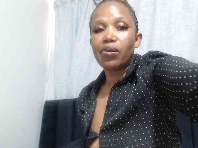 Sheila80 webcam