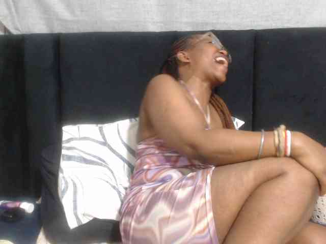 Sheila80 webcam