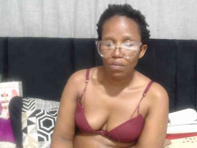 Sheila80 webcam