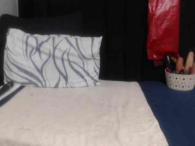 Sheila80 webcam