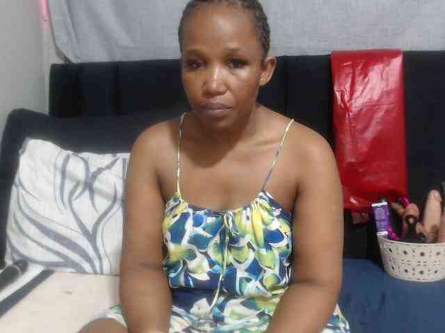 Sheila80 webcam