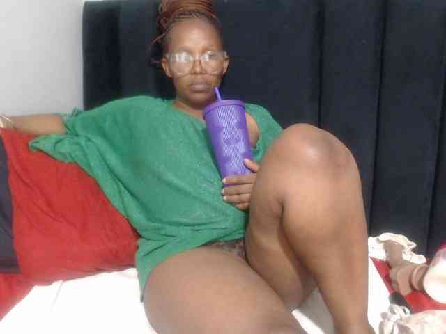 Sheila80 webcam