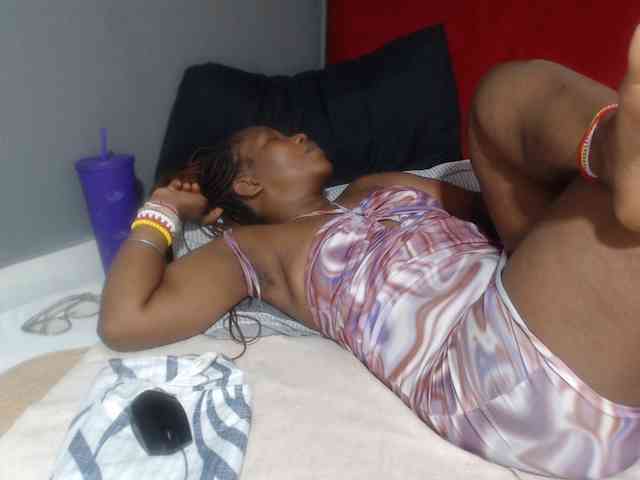 Sheila80 webcam