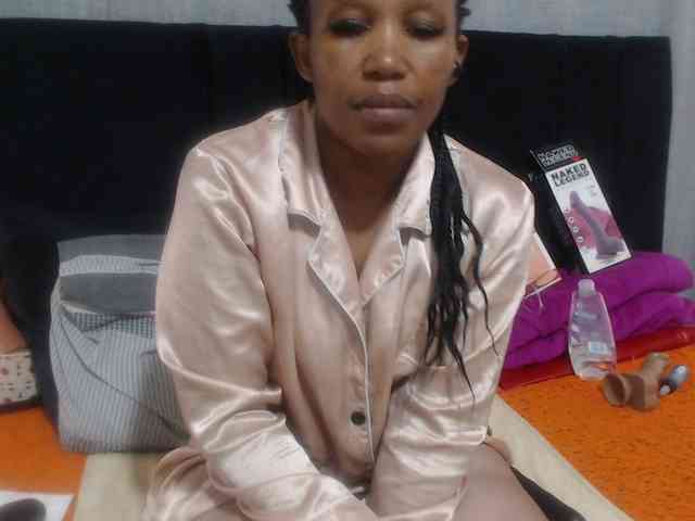 Sheila80 webcam