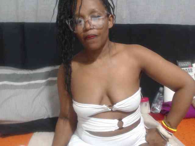 Sheila80 webcam