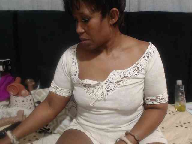 Sheila80 webcam