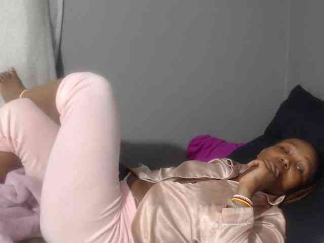 Sheila80 webcam
